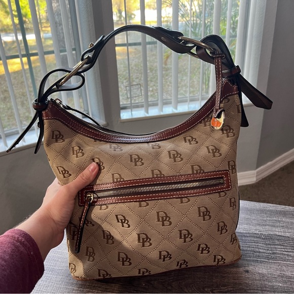 Dooney & Bourke shoulder bag - Picture 2 of 15